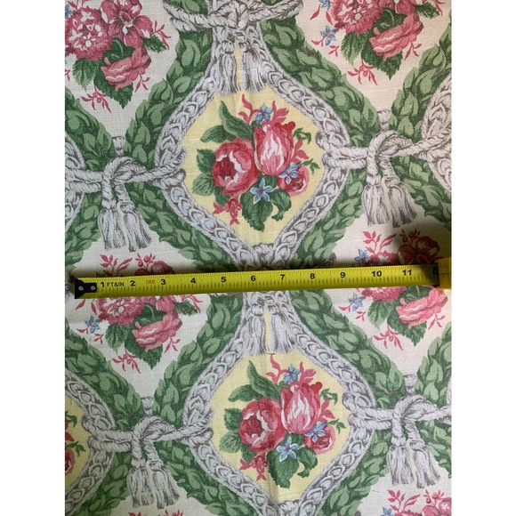 Upholstery fabric by Duralee "Spring Time" Vintage 35" x 25" - Picture 2 of 4